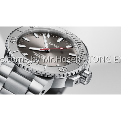 Oris AQUIS DATE RELIEF 01 733 7730 4153-07 4 24 63EB Oris AQUIS DATE RELIEF 01 733 7730 4153-07 4 24 63EB