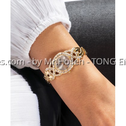 GUESS Ladies Gold Tone Analog Watch 23mm GW0682L2