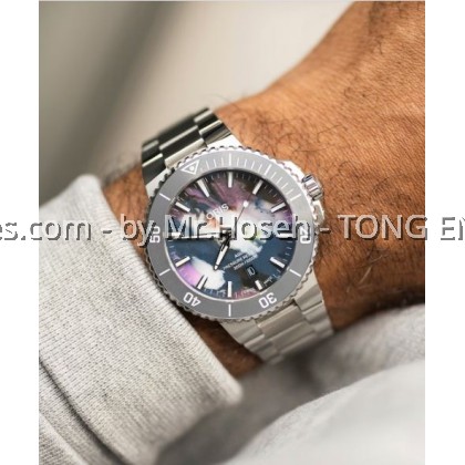Oris Aquis Date Upcycle 43.5mm 01 733 7789 4150-07 8 23 04PEB