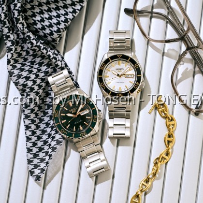 Seiko 5 Sports SKX in 'Tweed Green' HDB005K1 Seiko 5 Sports SKX in 'Tweed Green' HDB005K1